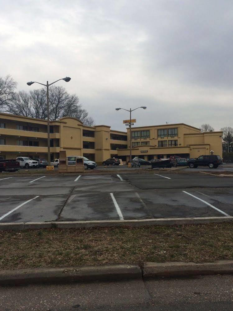 Diamond Inn & Suites Richmond Exterior foto